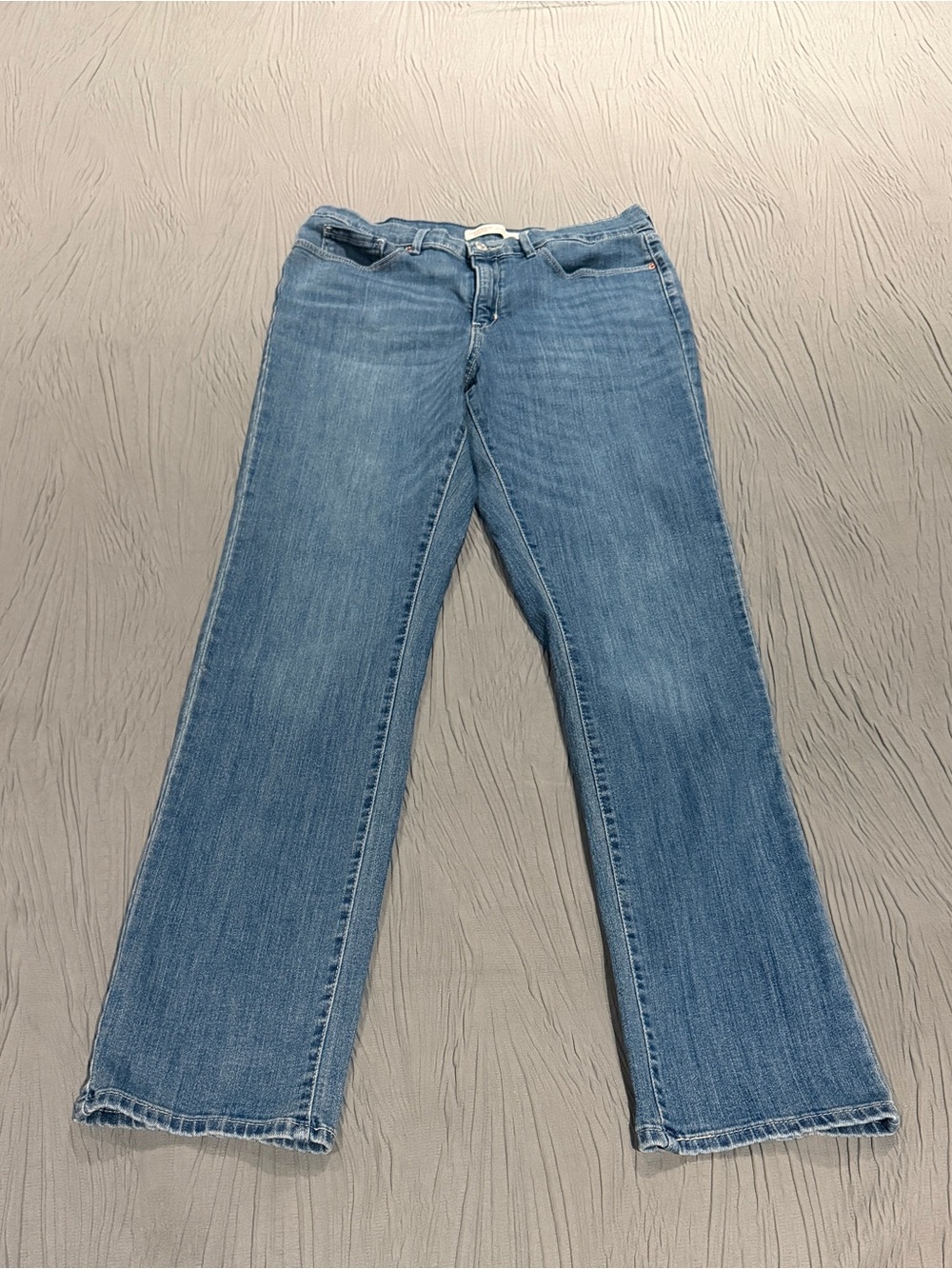 Levi's Women's Mid Rise Straight Jeans Size 10